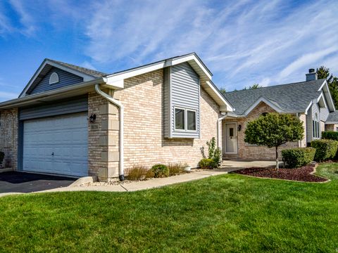 Photo of 16139 Lake Villa Avenue, Tinley Park, IL 60477 (MLS # 12486971)