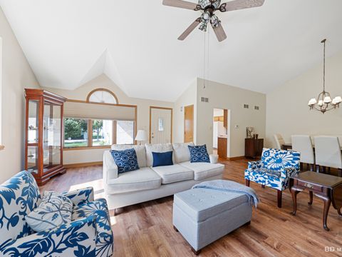 Tiny photo for 16139 Lake Villa Avenue, Tinley Park, IL 60477 (MLS # 12486971)