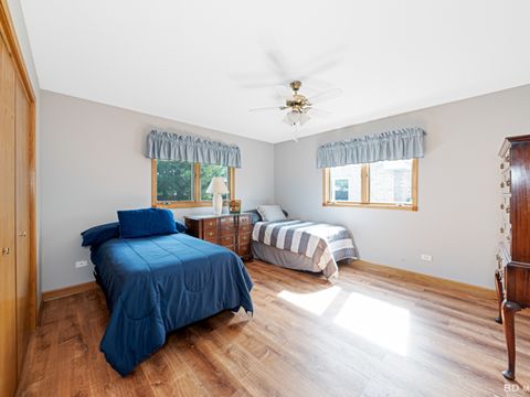 Tiny photo for 16139 Lake Villa Avenue, Tinley Park, IL 60477 (MLS # 12486971)