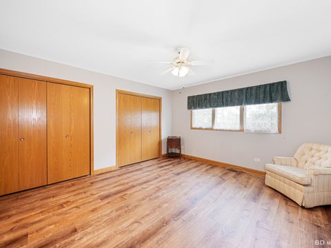 Tiny photo for 16139 Lake Villa Avenue, Tinley Park, IL 60477 (MLS # 12486971)