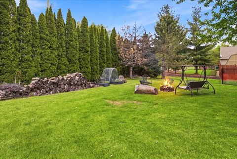 Tiny photo for 170 Cobbler Court, Sugar Grove, IL 60554 (MLS # 12576655)