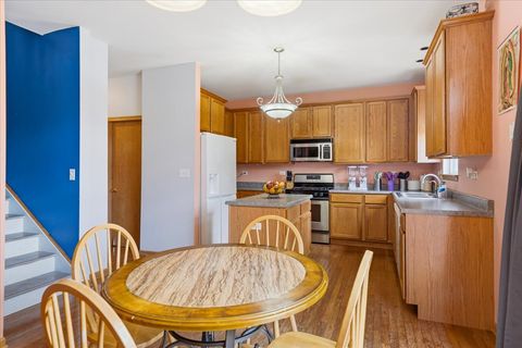 Tiny photo for 170 Cobbler Court, Sugar Grove, IL 60554 (MLS # 12576655)