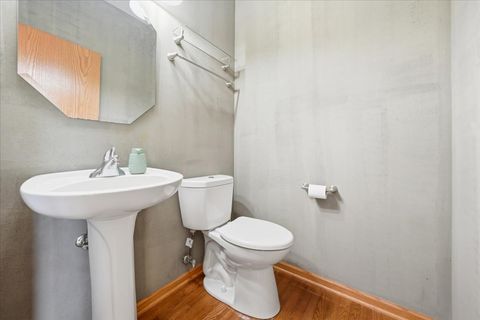 Tiny photo for 170 Cobbler Court, Sugar Grove, IL 60554 (MLS # 12576655)