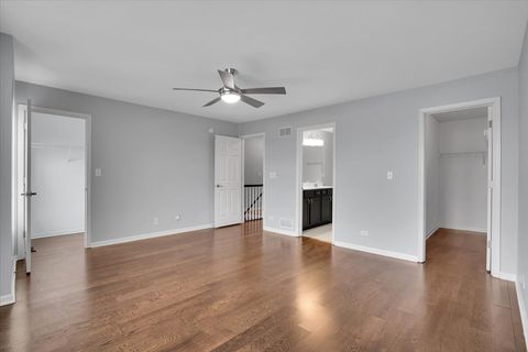Tiny photo for 222 W Hyde Street, Arlington Heights, IL 60005 (MLS # 12621022)