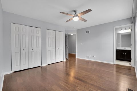 Tiny photo for 222 W Hyde Street, Arlington Heights, IL 60005 (MLS # 12621022)