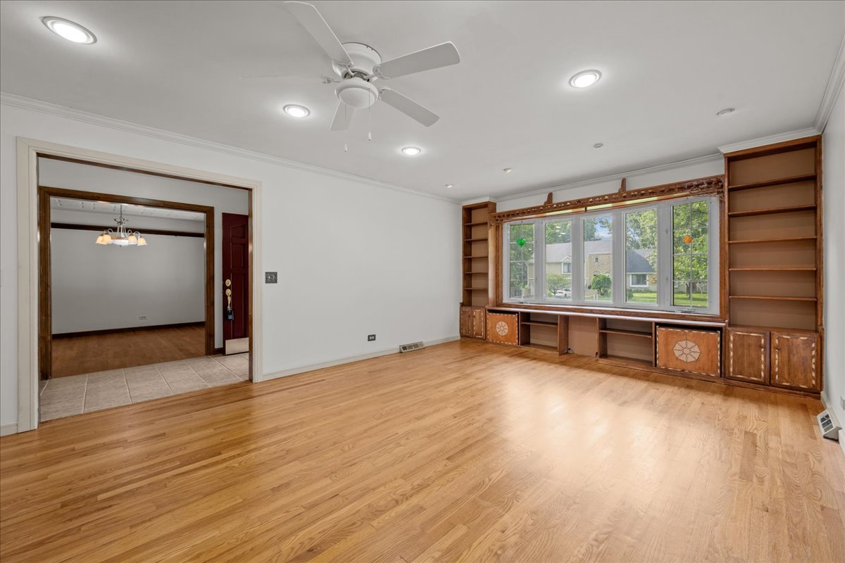38W292 Bernice Drive
