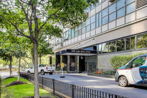 Photo of 1000 N Lake Shore Drive #2009, Chicago, IL 60611 (MLS # 12604072)