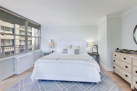 Tiny photo for 1000 N Lake Shore Drive #2009, Chicago, IL 60611 (MLS # 12604072)