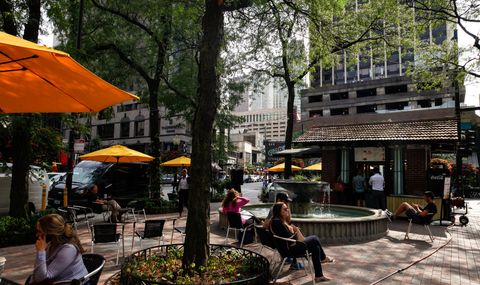 Tiny photo for 1000 N Lake Shore Drive #2009, Chicago, IL 60611 (MLS # 12604072)