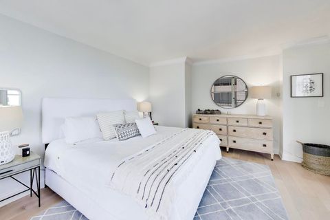 Tiny photo for 1000 N Lake Shore Drive #2009, Chicago, IL 60611 (MLS # 12604072)