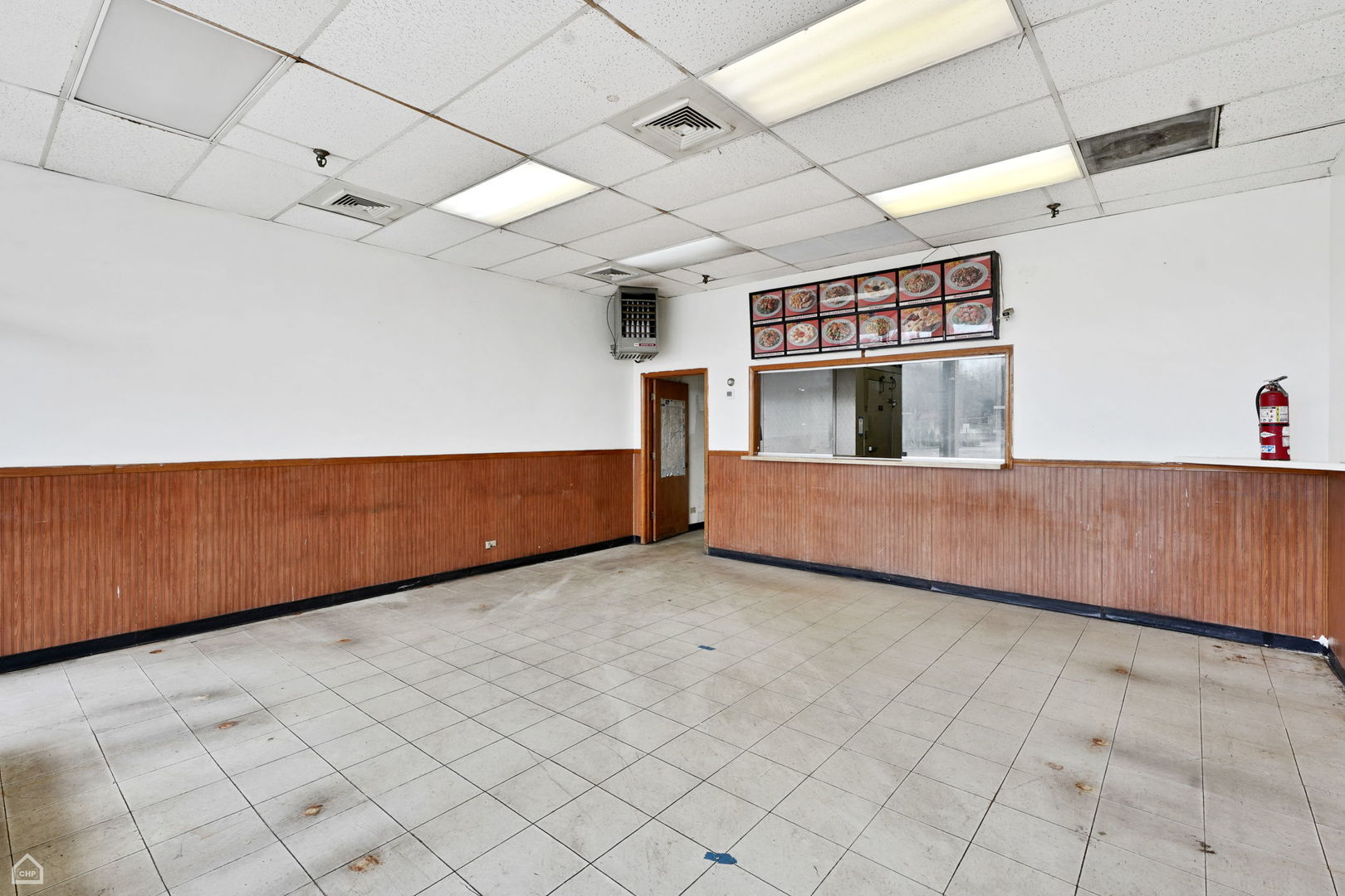 10S634 S Kingery Highway