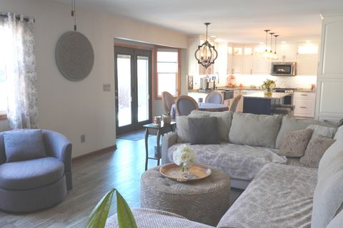 Tiny photo for 430 Brookhaven Circle, Sugar Grove, IL 60554 (MLS # 12524921)