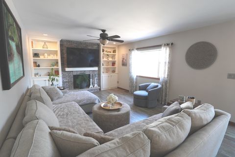 Tiny photo for 430 Brookhaven Circle, Sugar Grove, IL 60554 (MLS # 12524921)