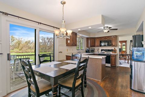 Tiny photo for 5720 Springs Boulevard, Crystal Lake, IL 60012 (MLS # 12613112)