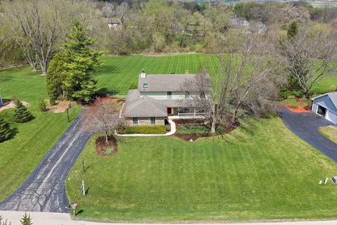 Tiny photo for 5720 Springs Boulevard, Crystal Lake, IL 60012 (MLS # 12613112)