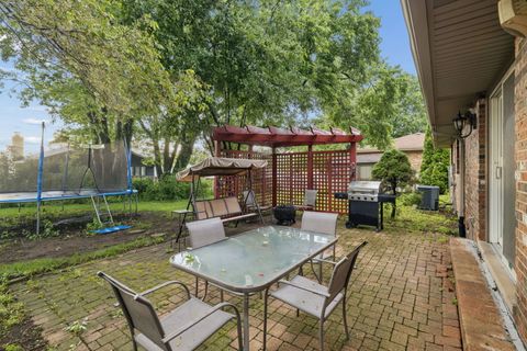 Tiny photo for 15038 S 88th Avenue, Orland Park, IL 60462 (MLS # 12674663)