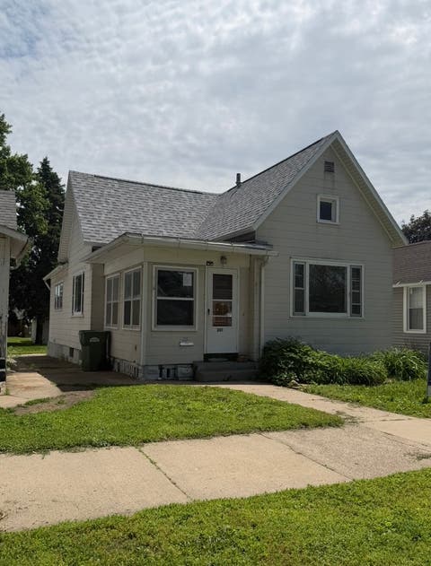 Photo of 201 Fayette Street, Clinton, IA 52732 (MLS # 12673842)