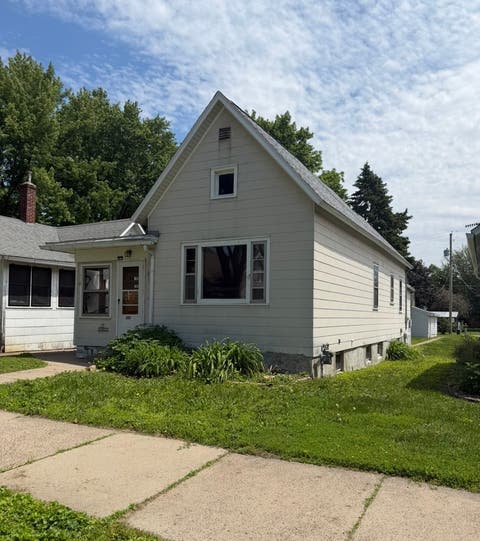 Tiny photo for 201 Fayette Street, Clinton, IA 52732 (MLS # 12673842)