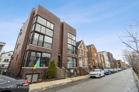 1644 W Blackhawk Street 1E Chicago IL 60622