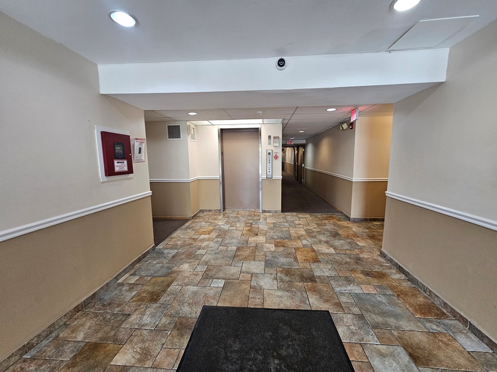 3000 BAYSIDE Drive 311