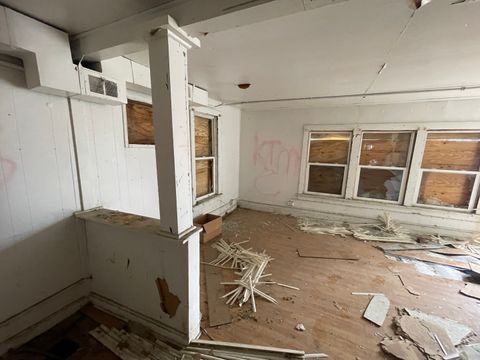 Tiny photo for 501 E Mulberry Street, Bloomington, IL 61701 (MLS # 12329237)