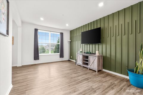 Tiny photo for 1122 Goldfinch Avenue, Yorkville, IL 60560 (MLS # 12616935)