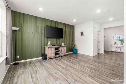 Tiny photo for 1122 Goldfinch Avenue, Yorkville, IL 60560 (MLS # 12616935)