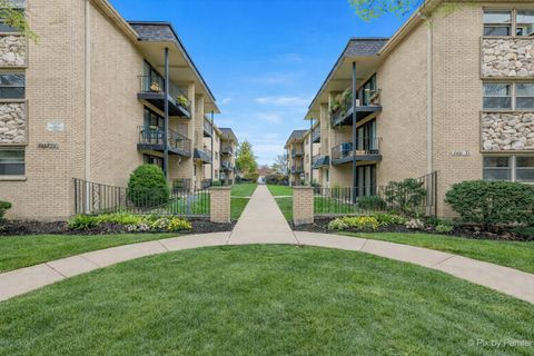 Photo of 2037 N Harlem Avenue #1W, Chicago, IL 60707 (MLS # 12610658)