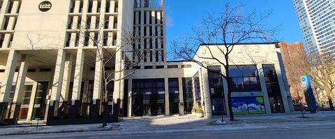 1122 N Clark Street Chicago IL 60610