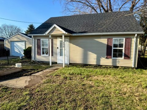 Photo of 330 Central Avenue, Atwood, IL 61913 (MLS # 12584737)