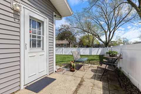 Tiny photo for 575 Aztec Drive, Carol Stream, IL 60188 (MLS # 12598820)