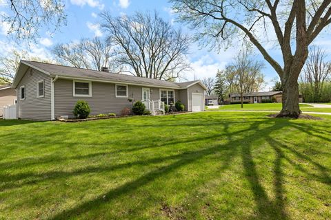 Tiny photo for 575 Aztec Drive, Carol Stream, IL 60188 (MLS # 12598820)