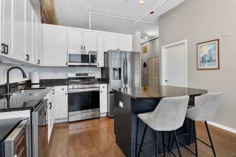 Tiny photo for 950 W MONROE Street #612, Chicago, IL 60607 (MLS # 12719825)