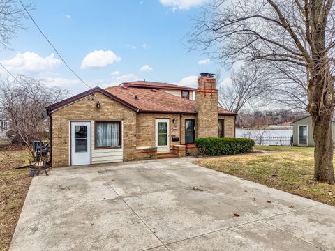 Tiny photo for 226 Clay Street, Ottawa, IL 61350 (MLS # 12589659)