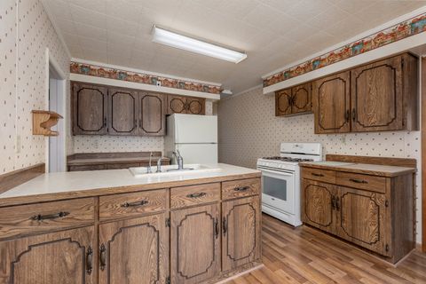 Tiny photo for 226 Clay Street, Ottawa, IL 61350 (MLS # 12589659)