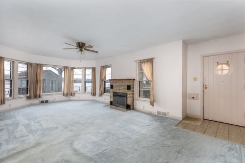 Tiny photo for 226 Clay Street, Ottawa, IL 61350 (MLS # 12589659)