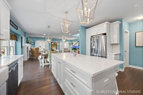 Tiny photo for 314 E Jefferson Avenue, Wheaton, IL 60187 (MLS # 12602634)