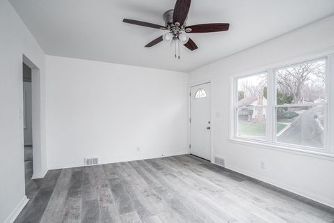 Tiny photo for 730 25th Street, Bettendorf, IA 52722 (MLS # 100000162)