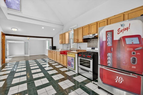 Tiny photo for 9018 S Brandon Avenue, Chicago, IL 60617 (MLS # 12631192)