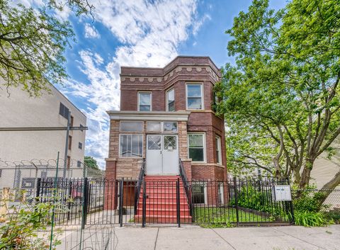 1922 N RICHMOND Street Chicago IL 60647