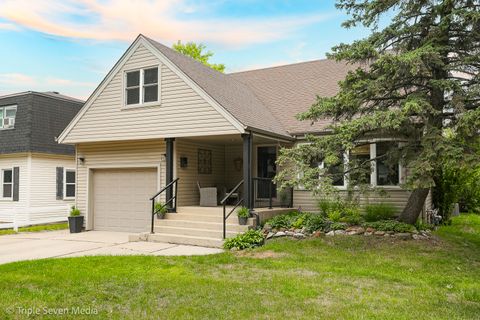 Photo of 9422 Central Avenue, Oak Lawn, IL 60453 (MLS # 12463431)