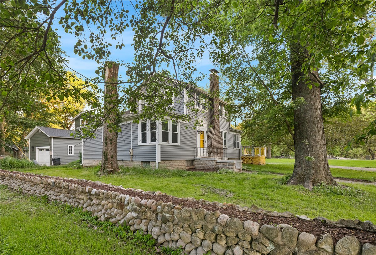 1418 Winaki Trail