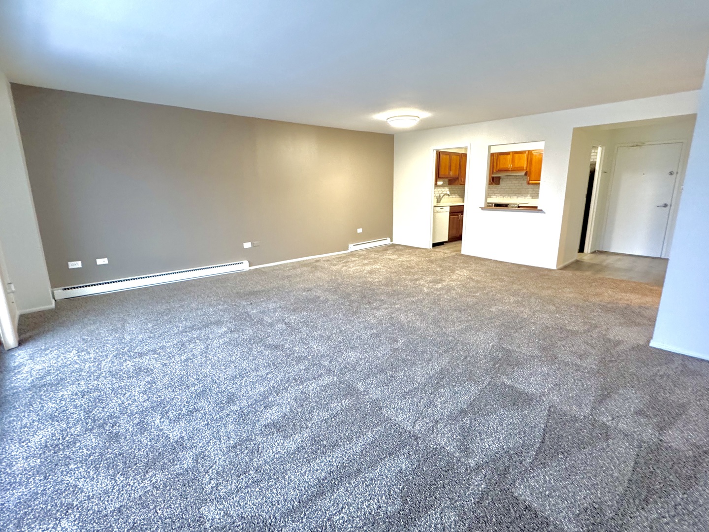 141 N La Grange Road 504