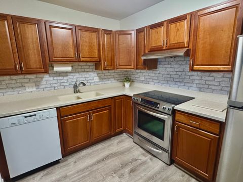 Tiny photo for 141 N La Grange Road #504, La Grange, IL 60525 (MLS # 12546477)