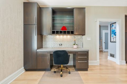 Tiny photo for 1337 Hiawatha Court, Highland Park, IL 60035 (MLS # 12606005)