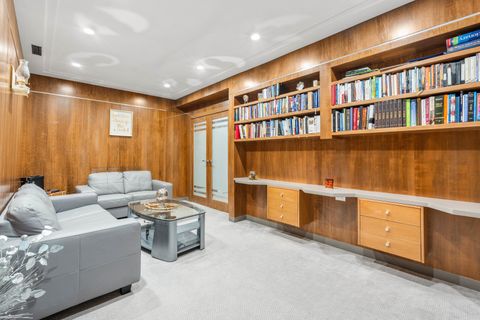 Tiny photo for 1337 Hiawatha Court, Highland Park, IL 60035 (MLS # 12606005)