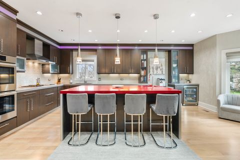 Tiny photo for 1337 Hiawatha Court, Highland Park, IL 60035 (MLS # 12606005)