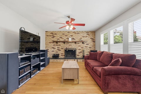 Tiny photo for 275 ESSEX Court, Aurora, IL 60504 (MLS # 12660524)