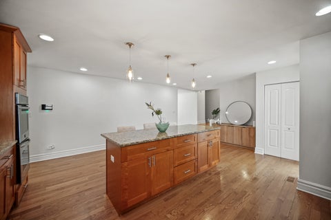 Tiny photo for 9157 S Avers Avenue, Evergreen Park, IL 60805 (MLS # 12770718)