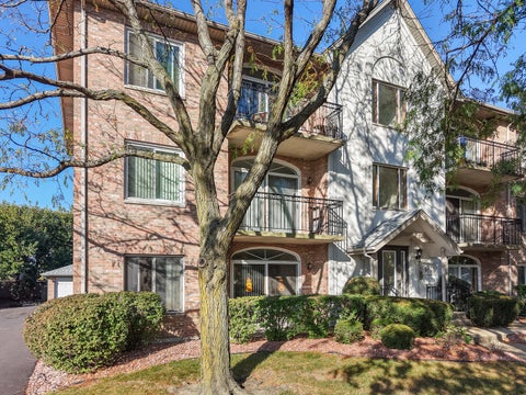 Photo of 9428 S 77th Court #2A, Hickory Hills, IL 60457 (MLS # 12793334)